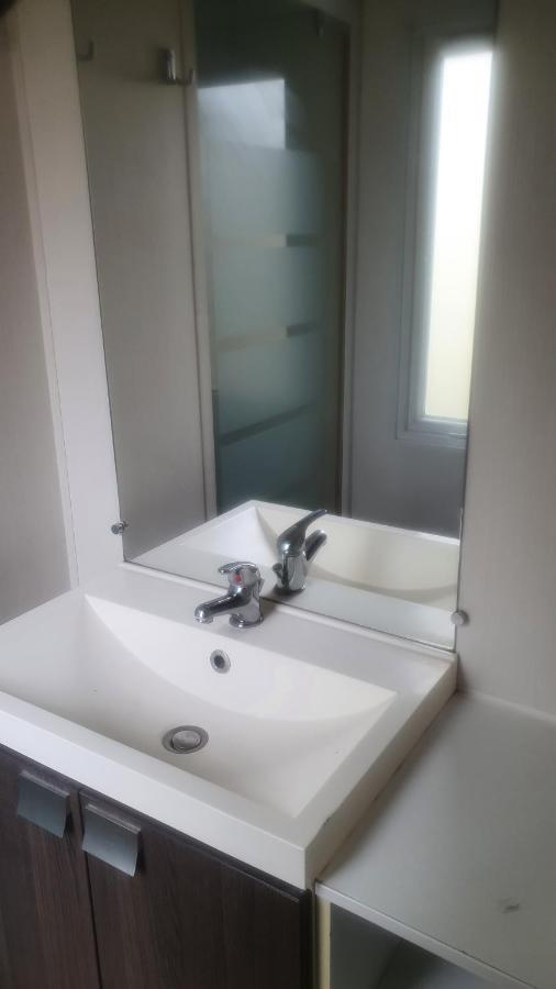 Mobile Home Entierement Equipe La Roque-d'Antheron Dış mekan fotoğraf